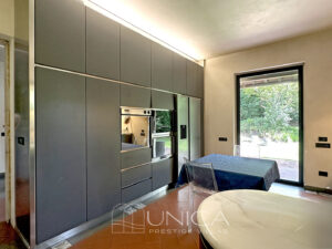 20250903_121633874_0.0