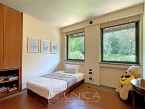 20250903_122227088_0.0