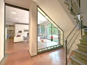 20250903_124229306_0.0