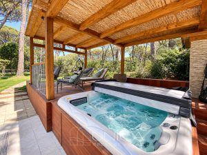 jacuzzi